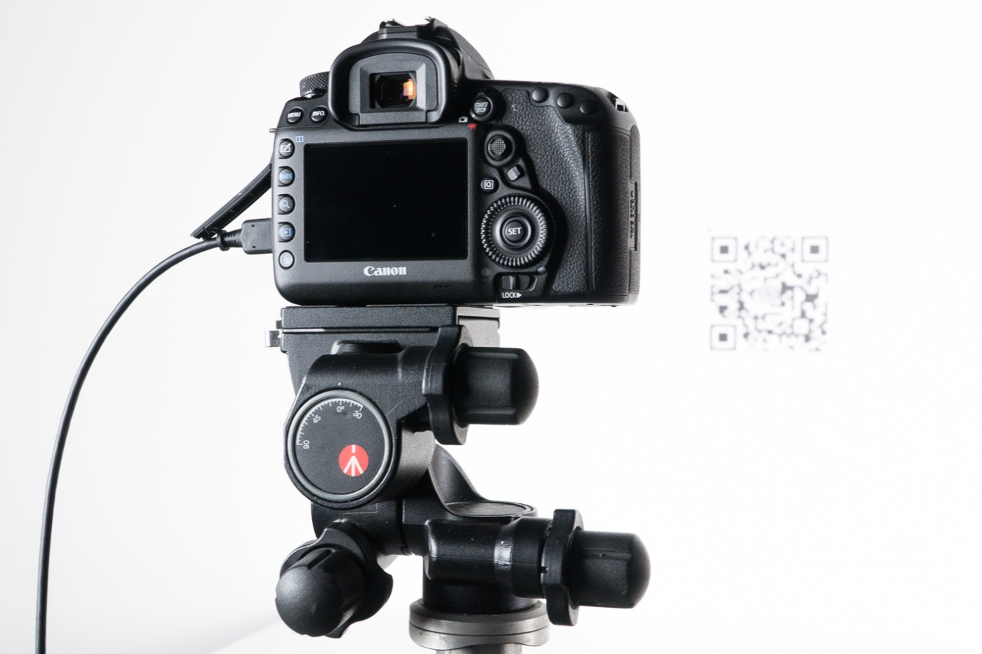 Reikan FoCal connected to camera